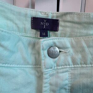 NYDJ LEGGING JEANS SIZE 14 NWOT MADE IN USA  STRETCH